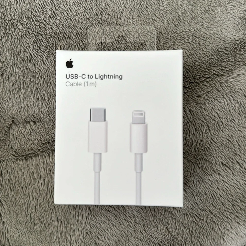 Apple 1m lightning brand